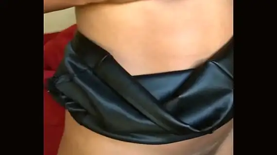 ebony milf playing with a vibrator then pees on her self 1733441592